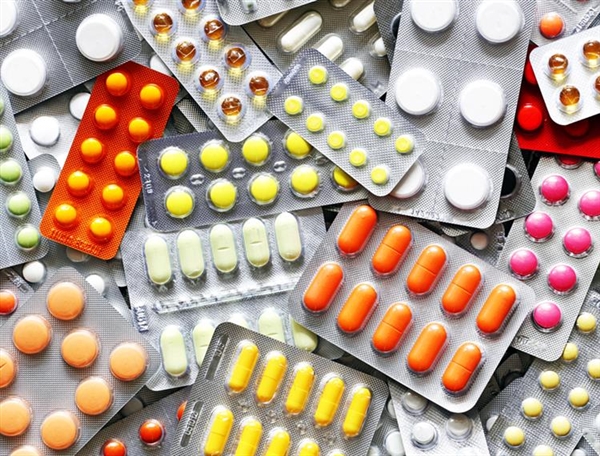 بعضها سامة جدا.. هيئة الأدوية تحذر من منتجات طبية خطيرة (أسماء)