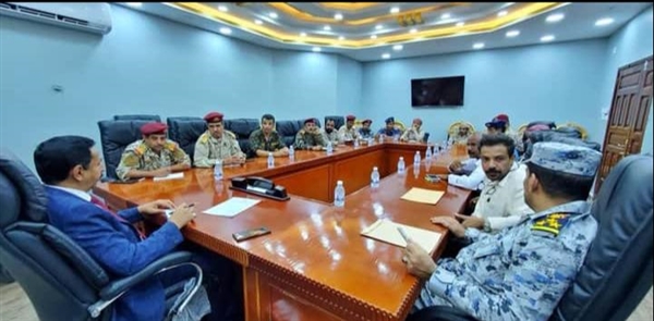 اللجنة الأمنية في شبوة توجه برفع الجاهزية وملاحقة المطلوبين أمنيا