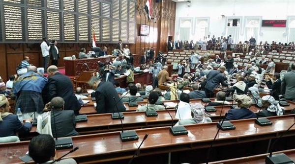 تنديد حكومي بأساليب القمع الحوثية ضد أعضاء البرلمان في صنعاء