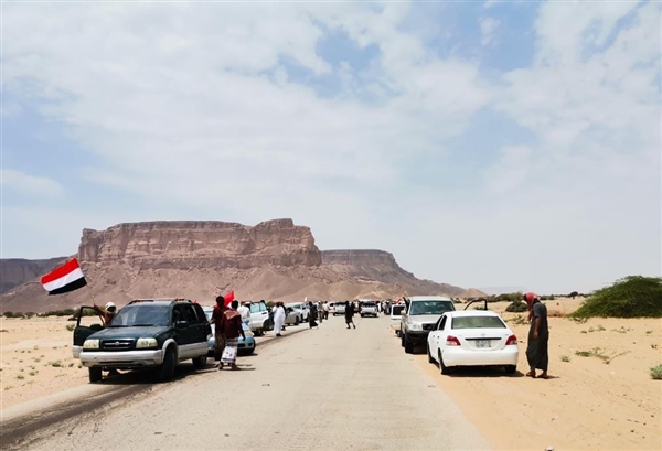 بدء توافد الحشود والمواكب لحضور فعالية الائتلاف الوطني الجنوبي بسيئون