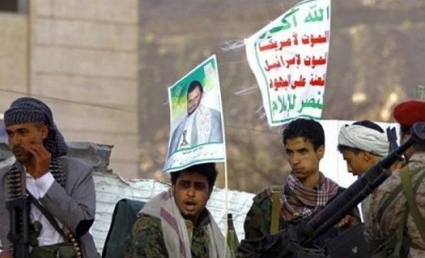 ضُبط وهو يقاتل مع المليشيا.. أحد عناصر القاعدة يكشف طريقة التنسيق بين التنظيم والحوثيين