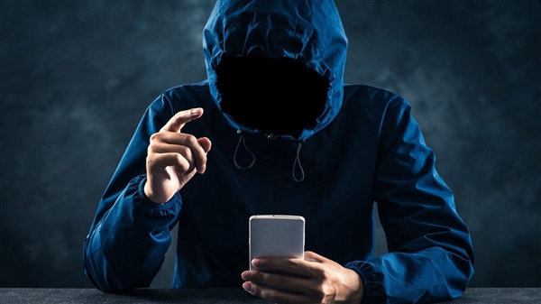 بدأ من أكتوبر.. غوغل تحذف تطبيقات التجسس من متجر "غوغل بلاي"