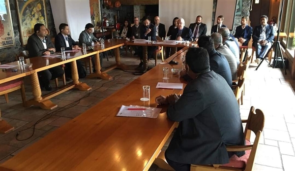 الحكومة اليمنية ترحب باتفاق إطلاق الأسرى وتطالب بتنفيذ مراحله دون مماطلة