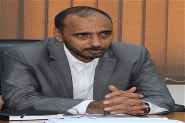 وزير يمني يدعو لاجتماع عاجل للحكومة لمناقشة التصعيد في سقطرى ويحذر من انهيار اتفاق الرياض