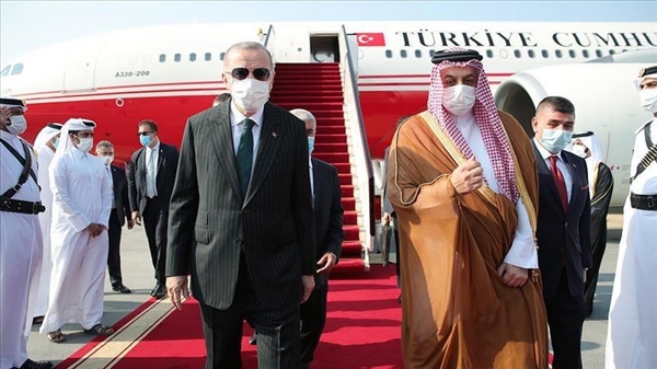 أردوغان يصل العاصمة القطرية في زيارة رسمية