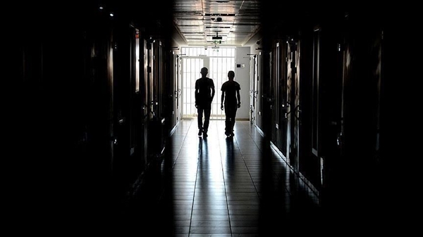 أسوشيتيد برس: خطة لنقل معتقلي "غوانتانامو" من الإمارات إلى اليمن