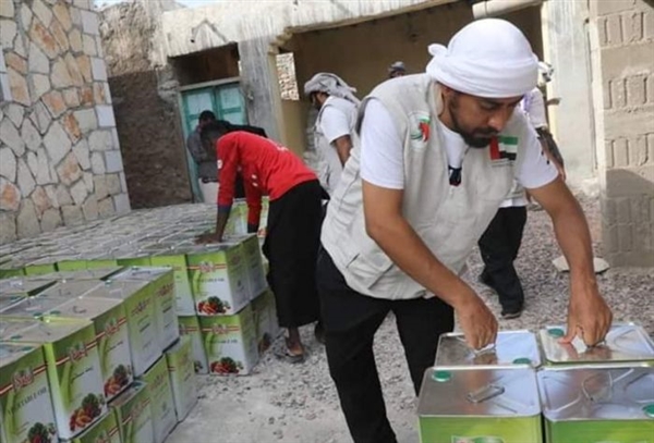 بعد إدخالها كمساعدات.. مؤسسة إماراتية تقوم بالمتاجرة بالإغاثة والمشتقات النفطية