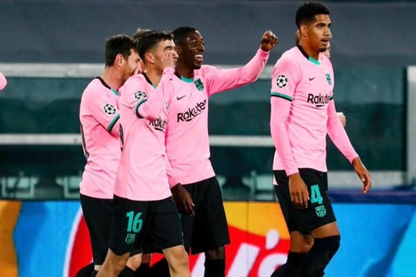 برشلونة يحسم قمة تورينو بثنائية على يوفنتوس