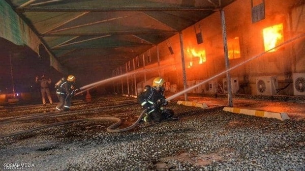 مليشيات الحوثي تقصف خزان وقود في جدة والتحالف يتوعد برد مؤلم