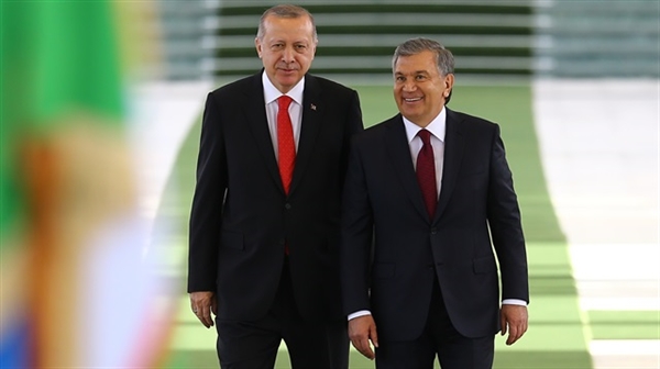 Erdoğan Özbekistan'daki temaslarına başladı
