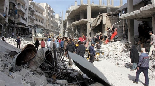 Rus savaş uçakları İdlib'i vurdu