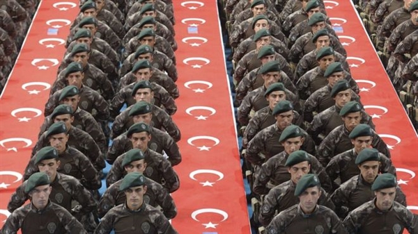 Yeni askerlik sisteminde süre 6 aya iniyor