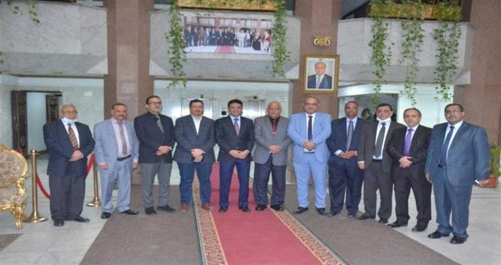 Yemenli bakan anayasa yeminini Suudi Arabistan’da yapmayı reddetti