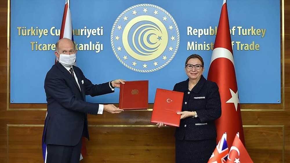 تركيا وبريطانيا توقعان اتفاقية التجارة الحرة بينهما