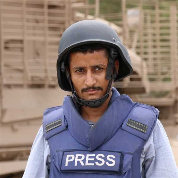 مقتل صحفي وإصابة 9 آخرين بهجوم مطار عدن