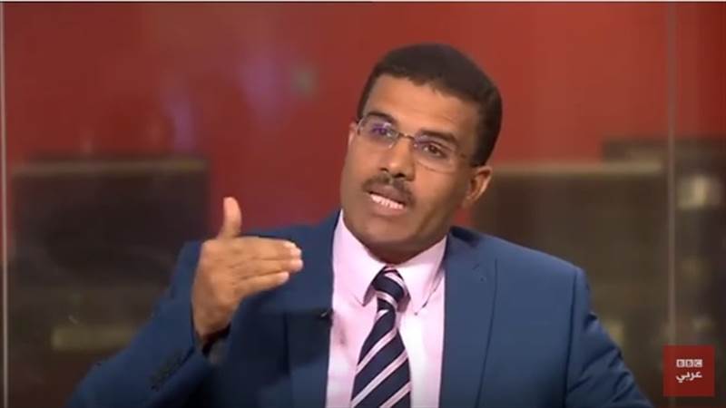 دبلوماسي يمني: غريفيث فاشل وعليه تقديم استقالته