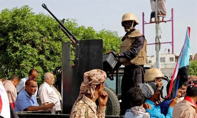 صحيفة: الحكومة تقع في فخ الوعود السعودية وتصبح «تحت الإقامة الجبرية»