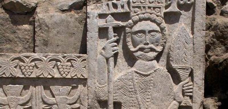 مليشيات الحوثي تنهب متحف ظفار التاريخي والحكومة تدين