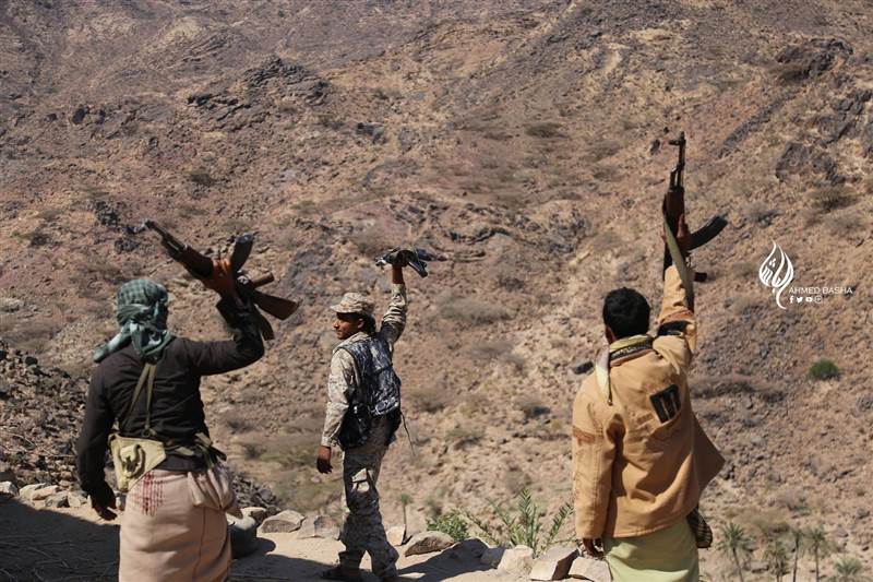 محور تعز يعلن رسميا التحام الجيش بالقوات المشتركة غربي المحافظة