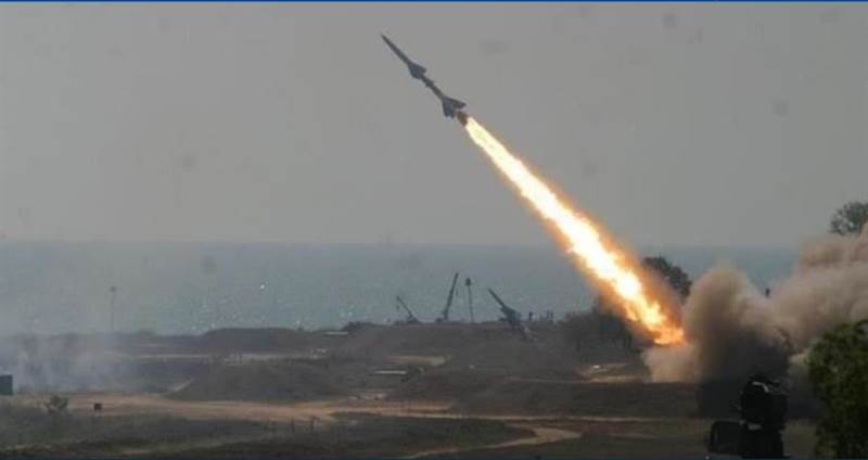 Husiler’den Marib’de yerleşim yerine füze saldırısı