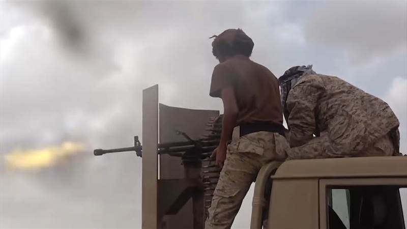 مصرع 13 عنصراً حوثياً بنيران الجيش الوطني غربي مأرب