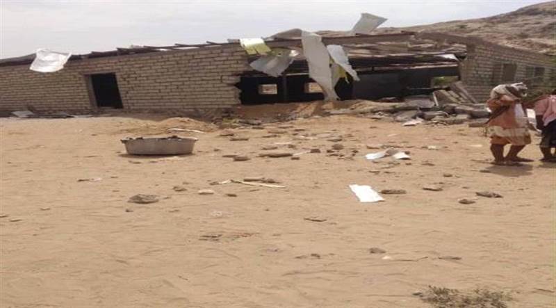 Yemen'de askeri kışla camisine füze saldırısı