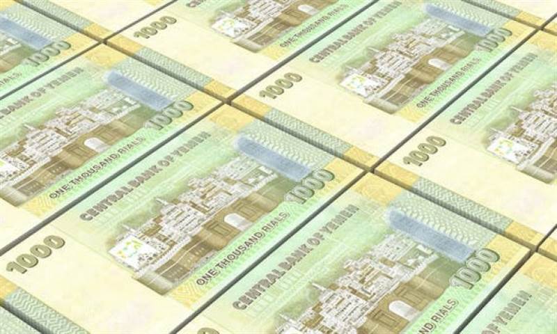 انهيار كارثي للريال اليمني أمام العملات الأجنبية والدولار يصل حاجز الـ1000