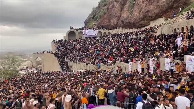 Yemen’in Kahire Kalesi’nde coşkulu bayram kutlaması