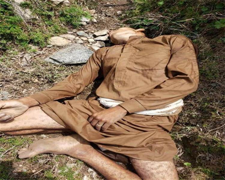 حجة: قيادي حوثي يقتل 5 من عائلة قيادي آخر في إطار تصفيات حوثية داخلية(أسماء)