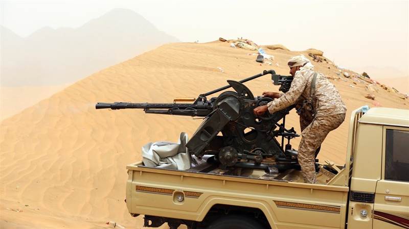 الجيش يشن هجوما كاسحا ويحرر مواقع استراتيجية بمأرب والمليشيات تفر الى محافظة محاذية
