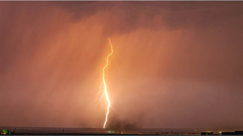 Yemen’de yıldırım düşmesi sonucu 2 kadın öldü 30 kişi yaralandı