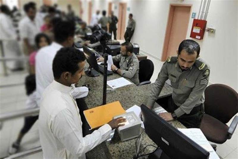 ترحيل اليمنيين من جنوب السعودية.. غموض الدوافع وضرورات التراجع