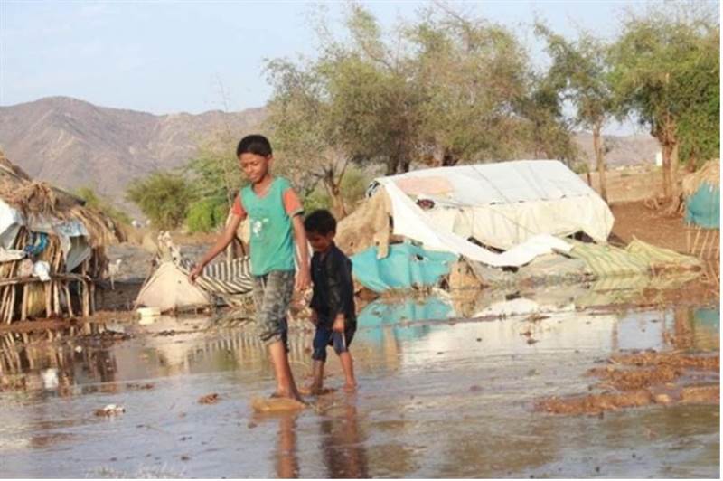Yemen'de aşırı yağış göçmenlerin barınaklarını vurdu