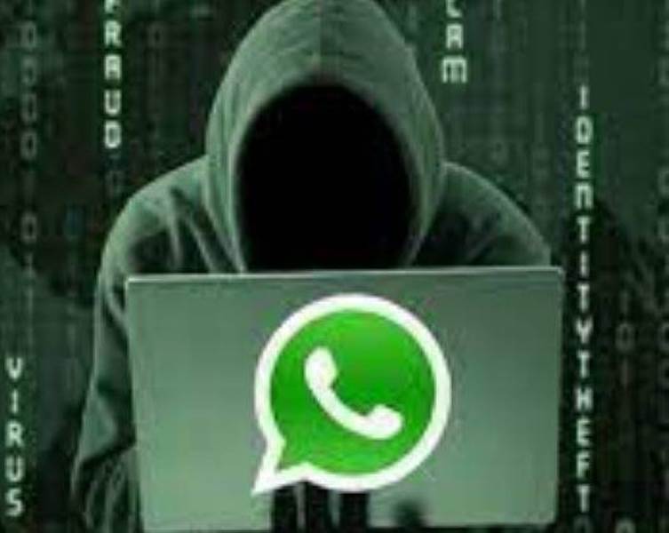 3 رسائل «واتساب».. لا تفتحها.. احذفها فوراً