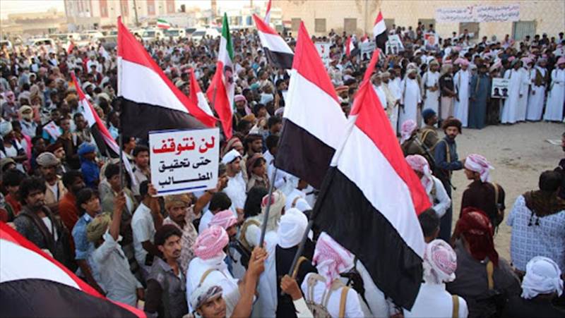 لجنة اعتصام المهرة تؤكد مواصلة التصعيد حتى رحيل كافة القوات الأجنبية من المحافظة