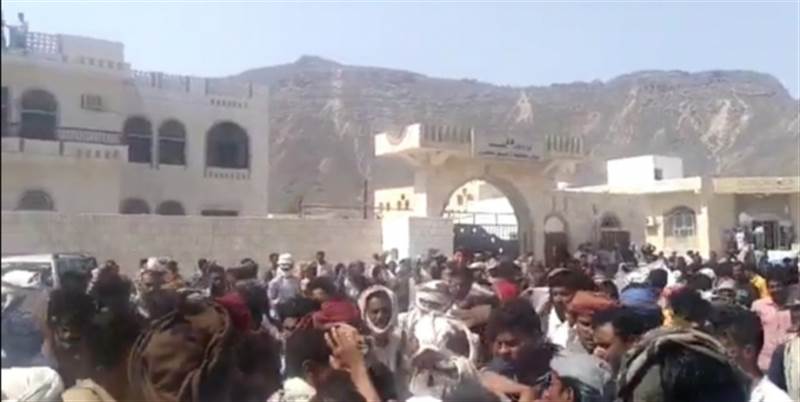 انتفاضة شعبية في سقطرى تطالب برحيل مليشيات الانتقالي