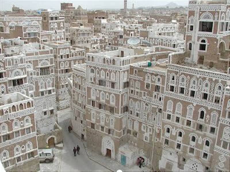 مليشيات الحوثي تسطو على اكثر من 45 منزلاً أثرياً في صنعاء القديمة