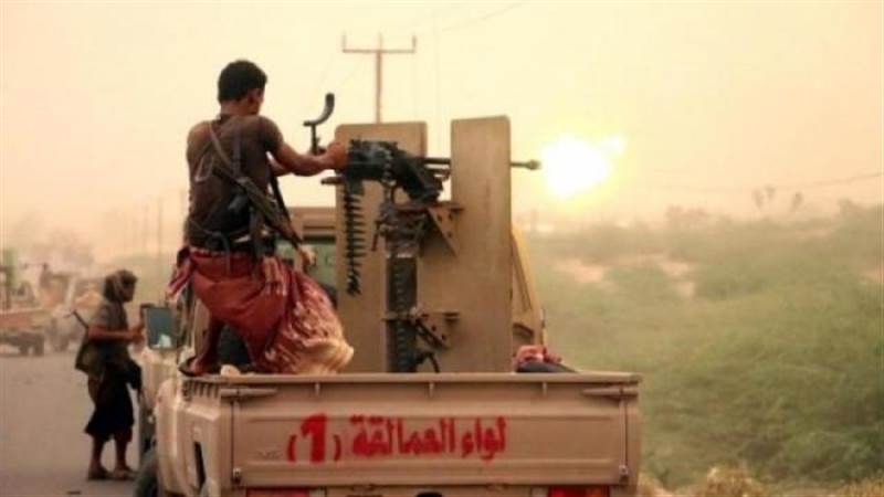 قوات موالية للإمارات وطارق صالح تنسحب من 15 موقعا بالحديدة بشكل مفاجئ (فيديو)