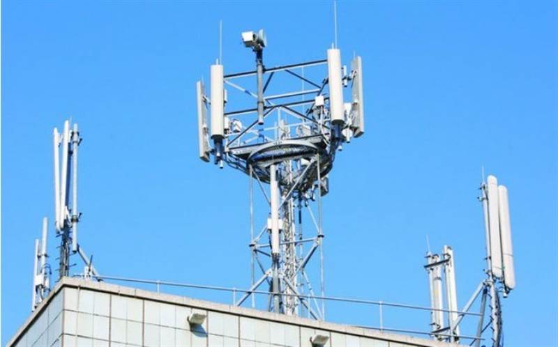 Yemen’de Husiler telefon kulelerini hedef aldı