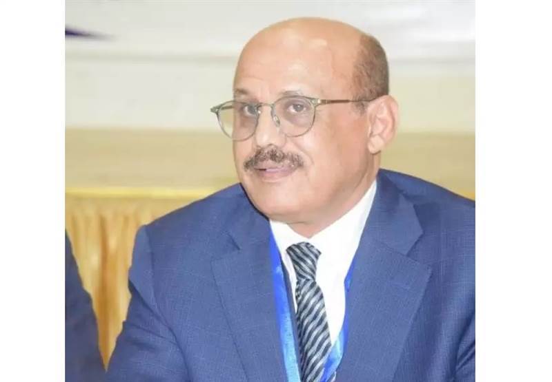 المركزي ينفي وجود أي حساب لمحافظه الجديد "أحمد غالب"