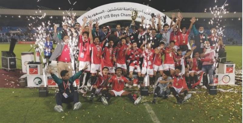 Yemen Batı Asya Şampiyonası’ndaki zaferini kutluyor