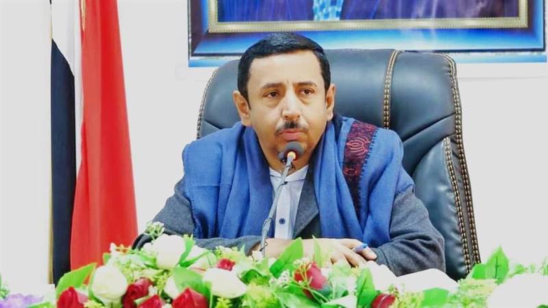 تلبية لرغبة الامارات.. هل يطيح الرئيس هادي بمحافظ شبوة "بن عديو"؟