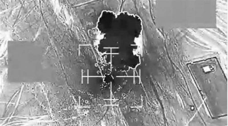 BAE El Cevf kentinde Husilerin balistik füze rampalarını imha etti