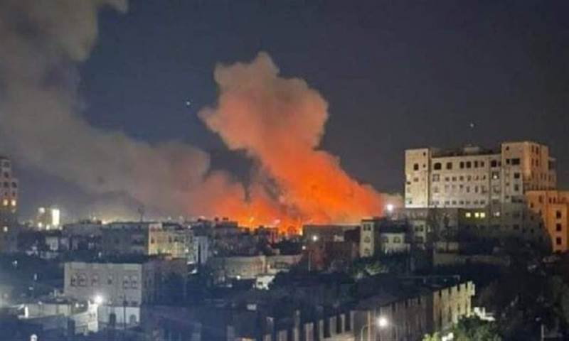 التحالف يستهدف بغارات ليلية مخازن ومعسكرات المليشيات الحوثية في صنعاء ويدمر آليات في تعز