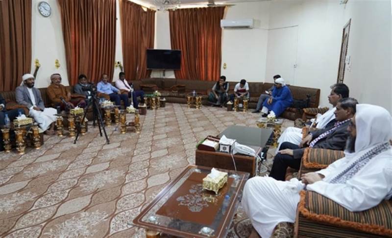 بعد احتجازه لأكثر من 10 أيام.. الافراج عن رئيس الهبة الحضرمية الثانية الشيخ "صالح بن حريز"