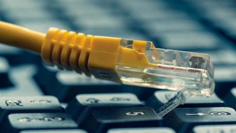 خروج وشيك لخدمة الانترنت باليمن
