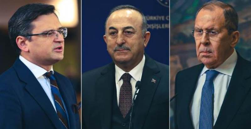 Dünyanın gözü Rusya ve Ukrayna dışişleri bakanlarının Antalya görüşmesinde