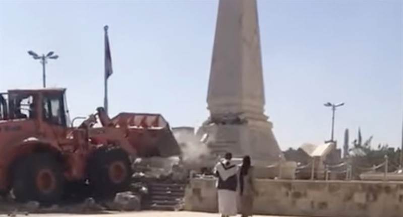 Türkiye’den Husiler’in Sana’daki Türk Şehitlik Anıtı’na yönelik saldırısına kınama