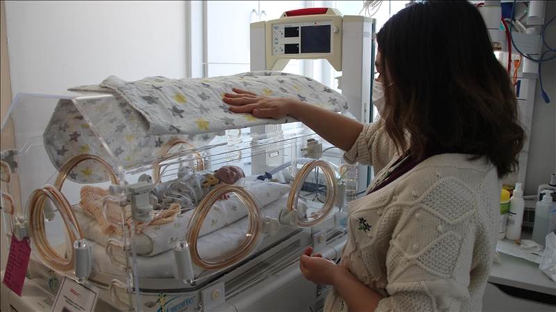 نجاح عملية جراحية لقلب رضيعة سورية في تركيا