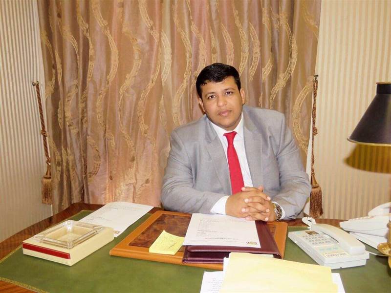 العليمي: السلام خيارنا الأول ومستعدون للحرب وتحقيق الانتصار